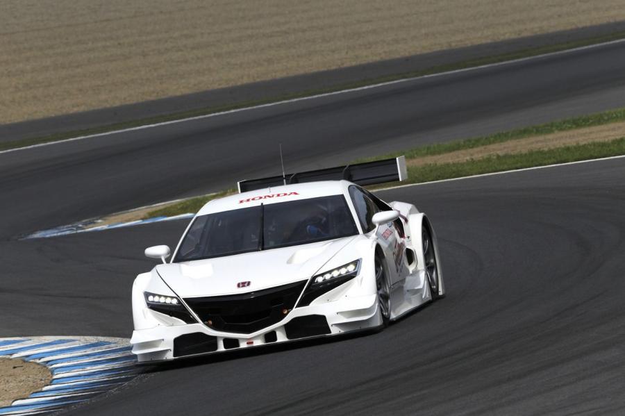  Honda NSX Concept-GT 2014 года  (фото 3 из 11)